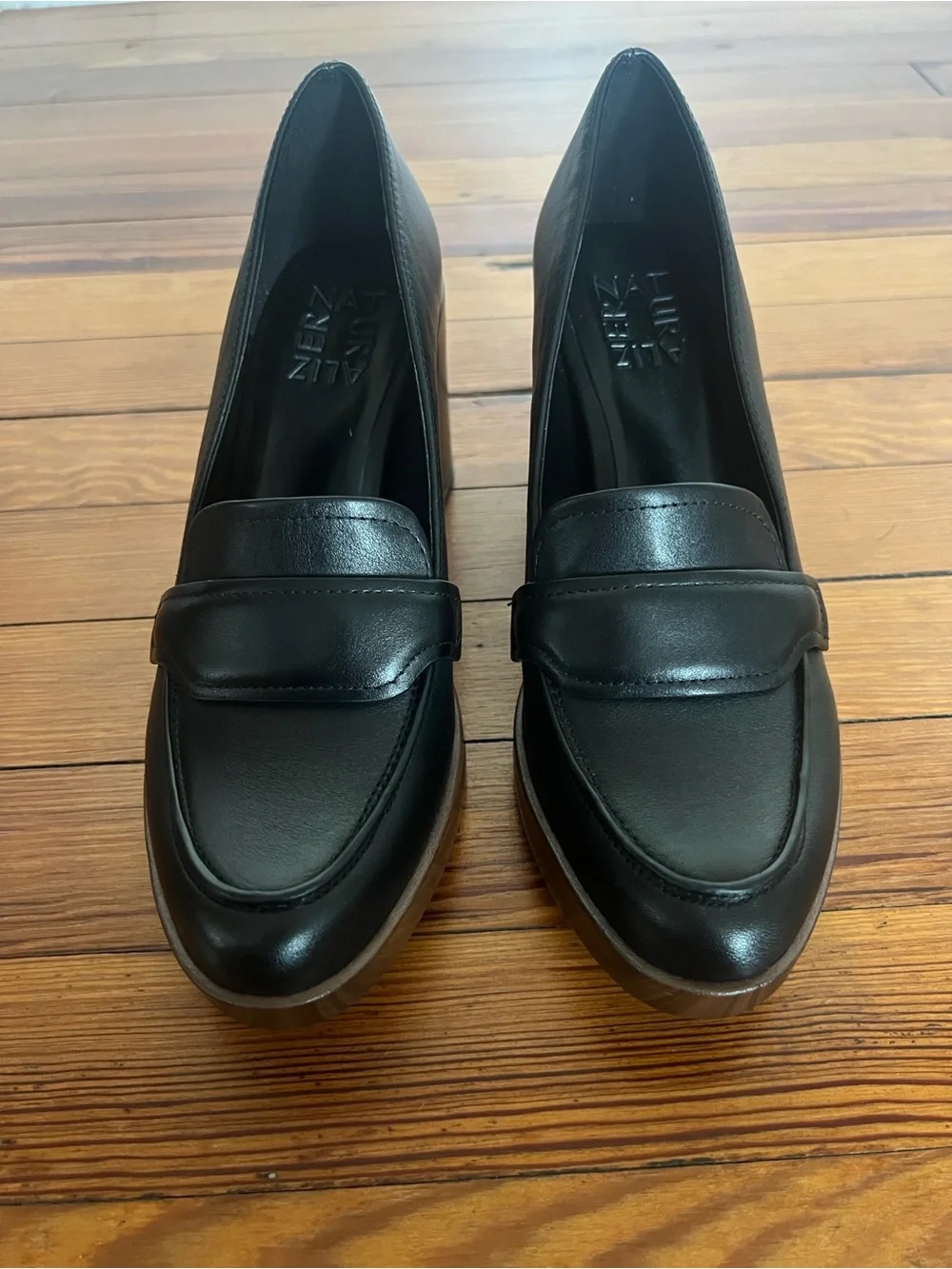 Naturalizer Black Leather Platform Loafer Pumps Chunky Wood Block Heel NWOB 6.5